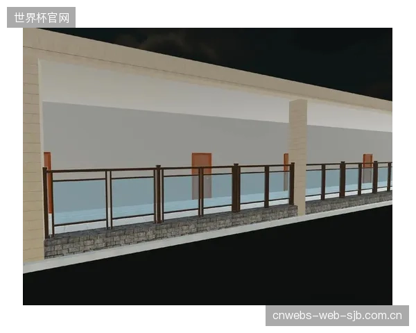 对玻璃和围栏采用两套独立的、互不关联的安全标准，正导致板式网球场整体安全防护体系出现致命的“短板效应